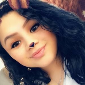 Meet your Posher, Cristina